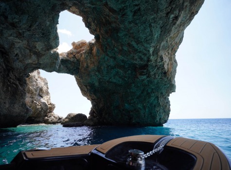 Τρεις εκκλησιές